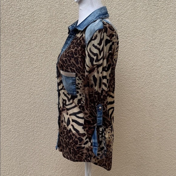 Pastel shirt with a leopard zebra print on mesh, denim accents rhinestone - Picture 5 of 10